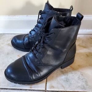 Black Fur-Lined Combat Boots (Size 6.5)